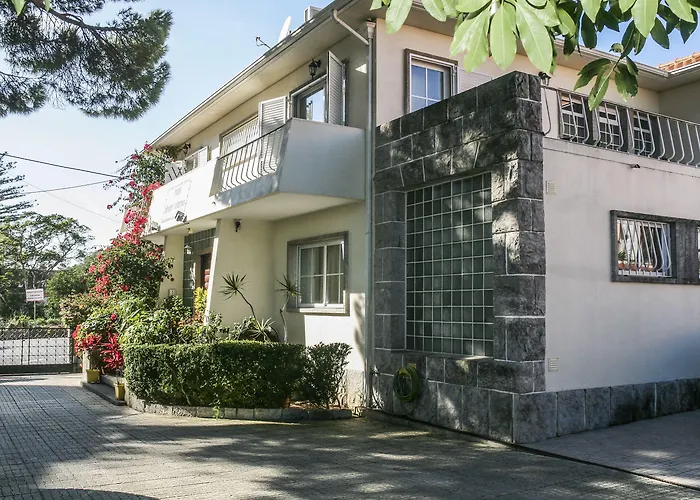Casa Shanti Niketan Estoril