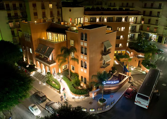 Artemis Hotel