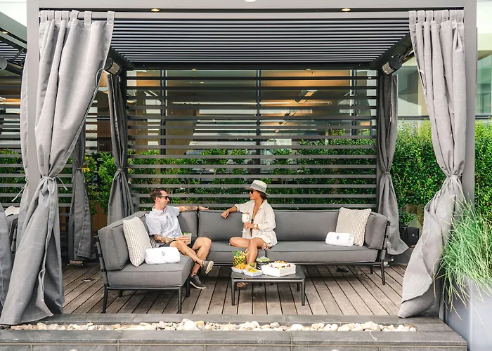 Baltimore Hotels With Pool