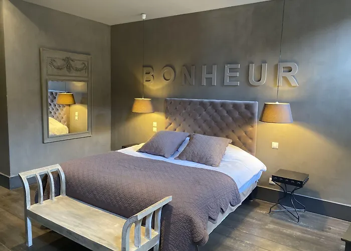 Hotel La Tour Cocooning&Gastronomie à Châtillon-sur-Chalaronne