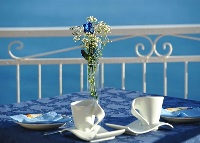 Praiano Hotels