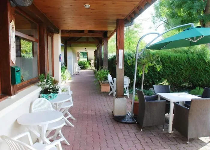 The Originals Access, Hotel La Dousseine, Dreux Nord Anet