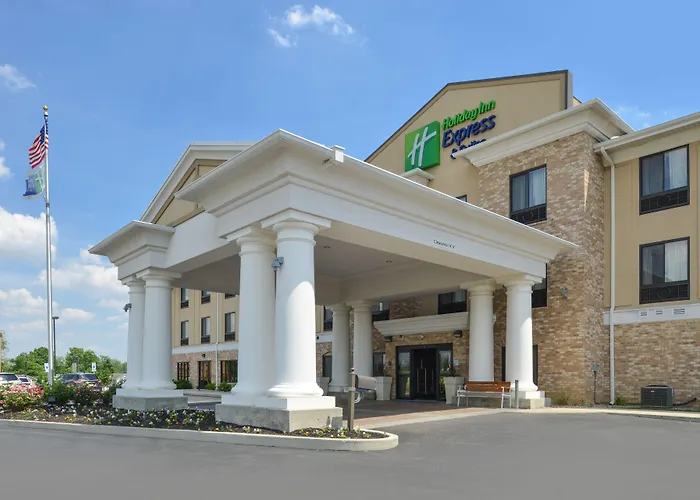 Holiday Inn Express & Suites Greenfield By Ihg
