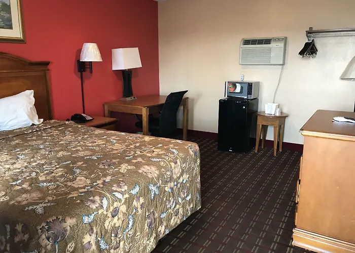 Adams Inn Dothan