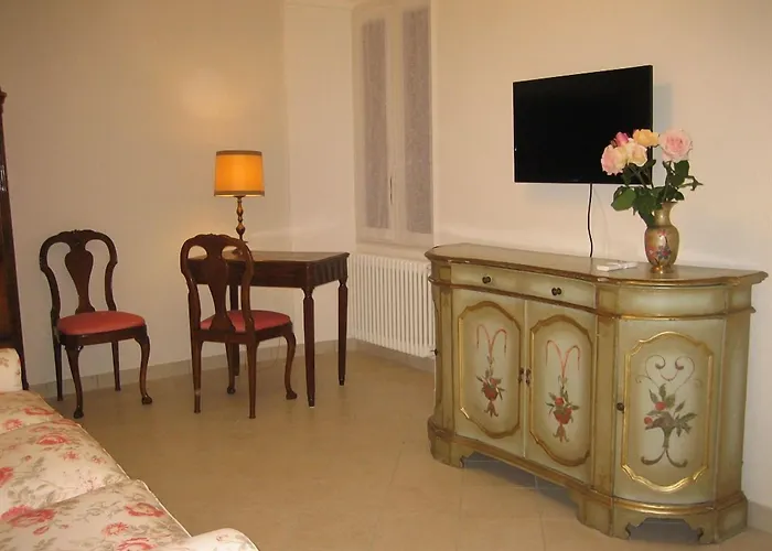 Hotel a Mandello del Lario