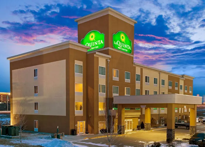 La Quinta By Wyndham Dickinson Hotel