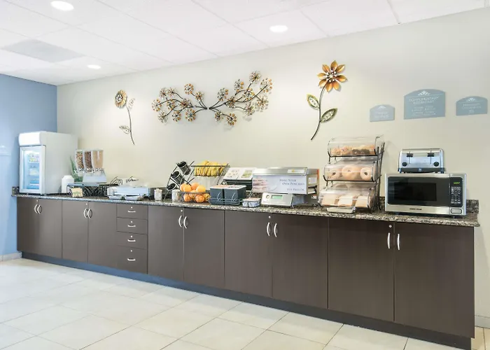 Microtel Inn & Suites By Wyndham Stanley