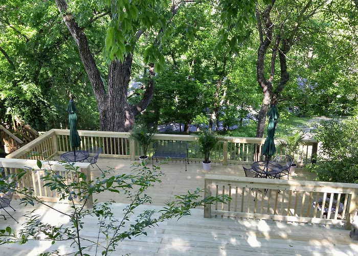 Hidden Springs Bed And Breakfast Eureka Springs