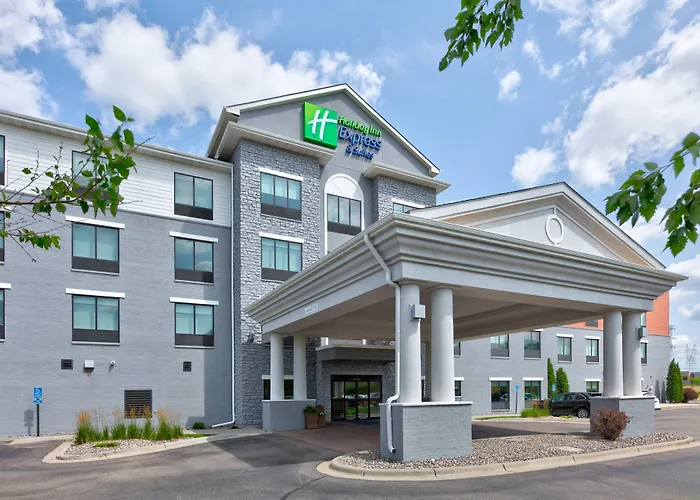 Shakopee Hotels