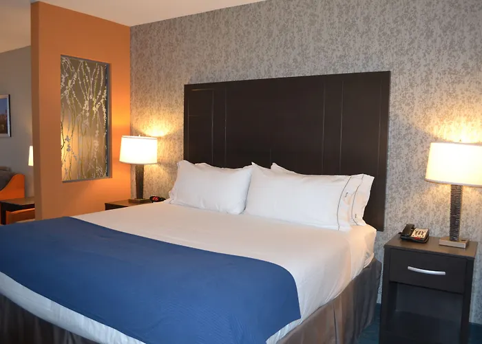 Holiday Inn Express Hotel & Suites Knoxville By Ihg