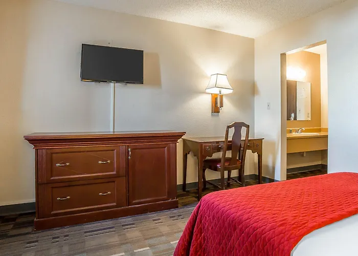 Rodeway Inn Cheyenne I-80 East