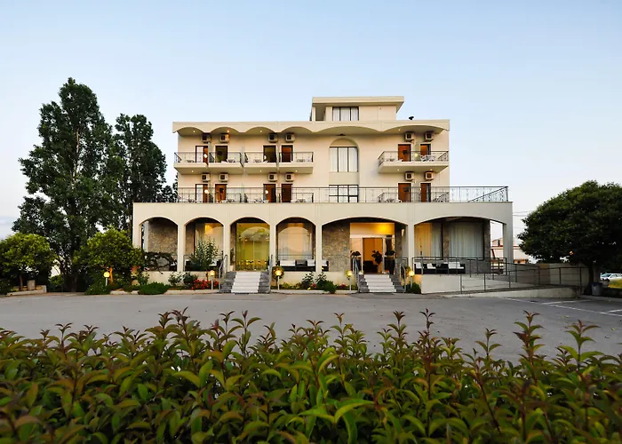 Hotels in Messíni