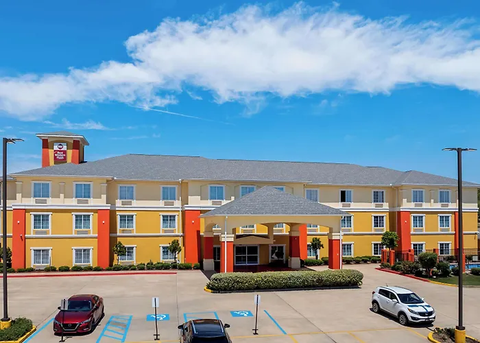 Best Western Plus - Magee Inn & Suites