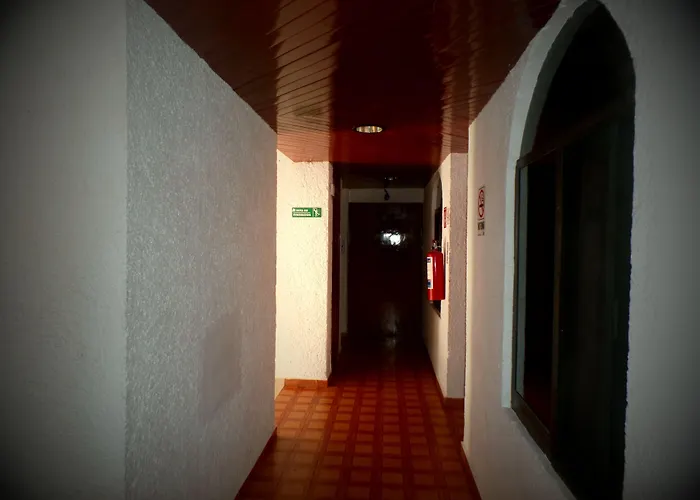 Ikaro Suites Cancun