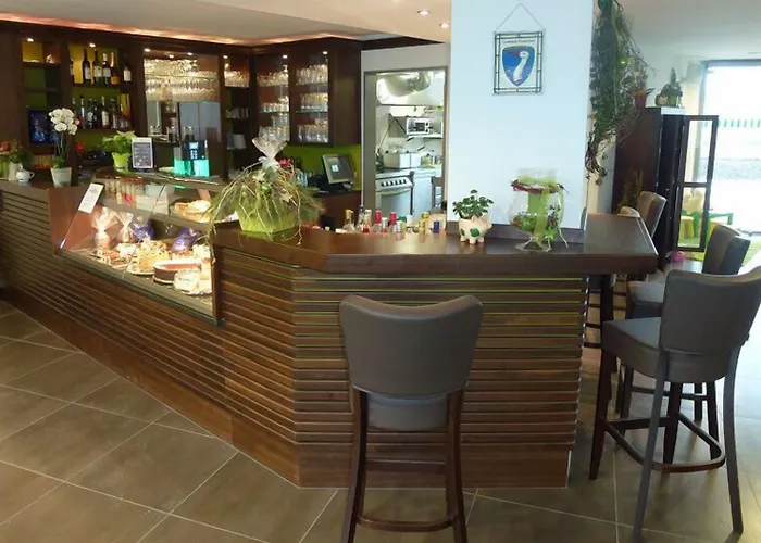 Vierkirchen Hotels