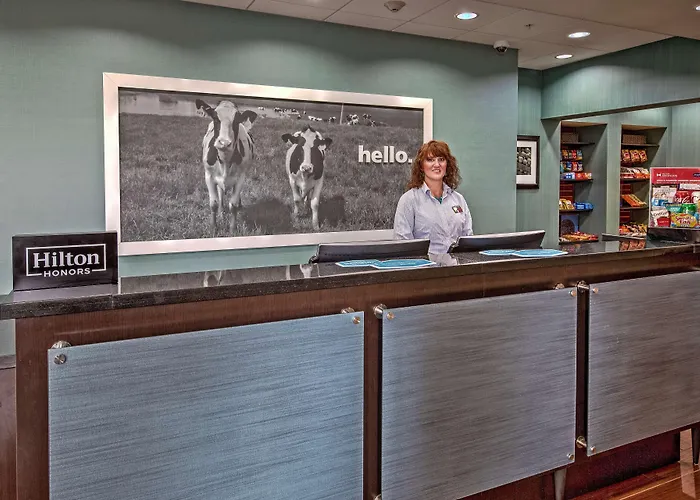 Hampton Inn & Suites Clarksville