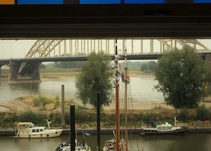 Hotel Courage Waalkade Nijmegen