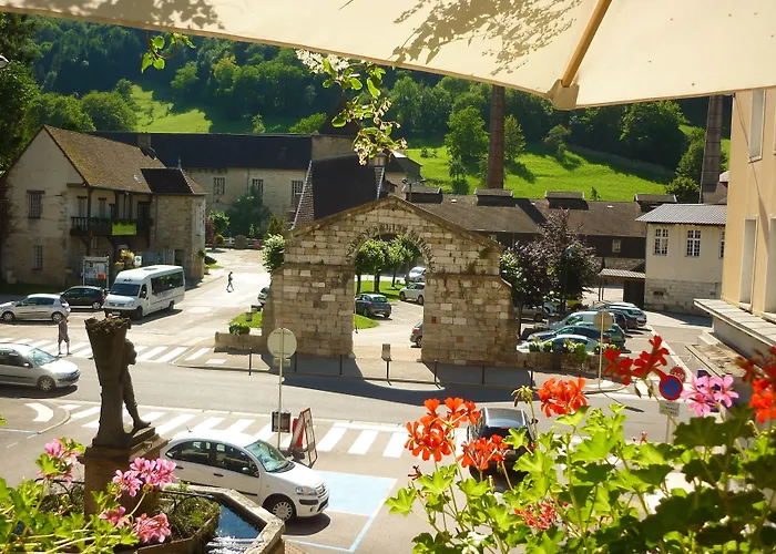 Hôtel des Deux Forts Salins-les-Bains