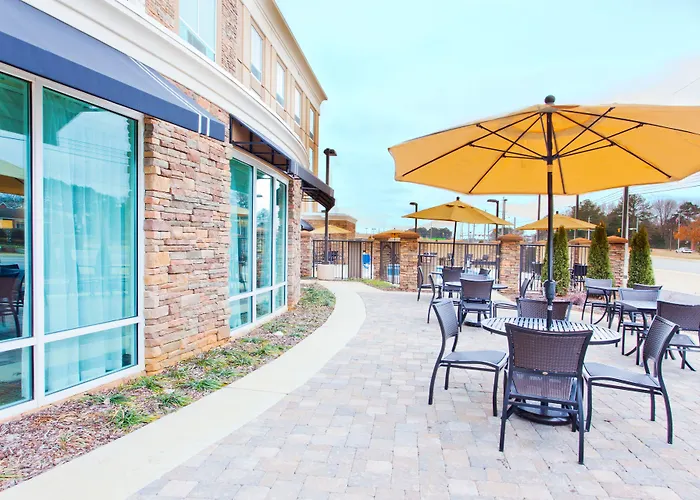 Holiday Inn Express Hotel & Suites Huntsville West - Research Park By Ihg