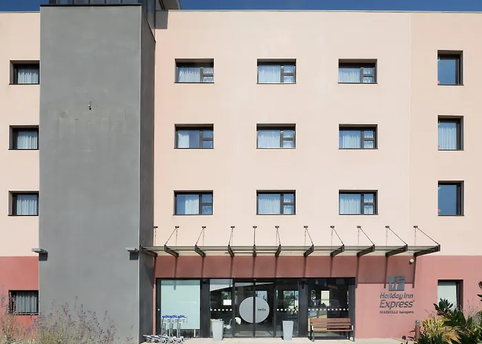 Holiday Inn Express - Marseille Airport By Ihg Vitrolles 