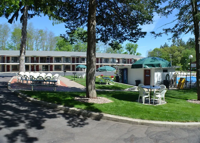 Amber'S Inn And Suites Wisconsin Dells