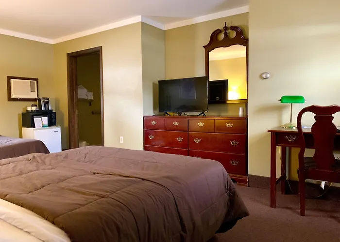 Fred'S Inn Restaurant & Lodging Norwich