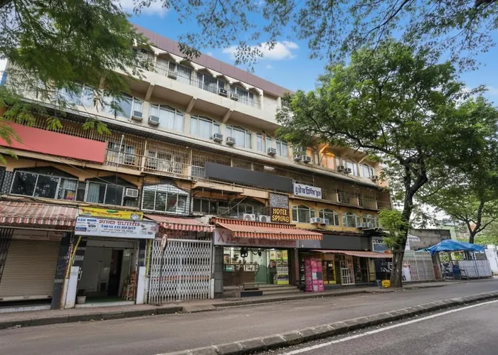 Malad Hotels