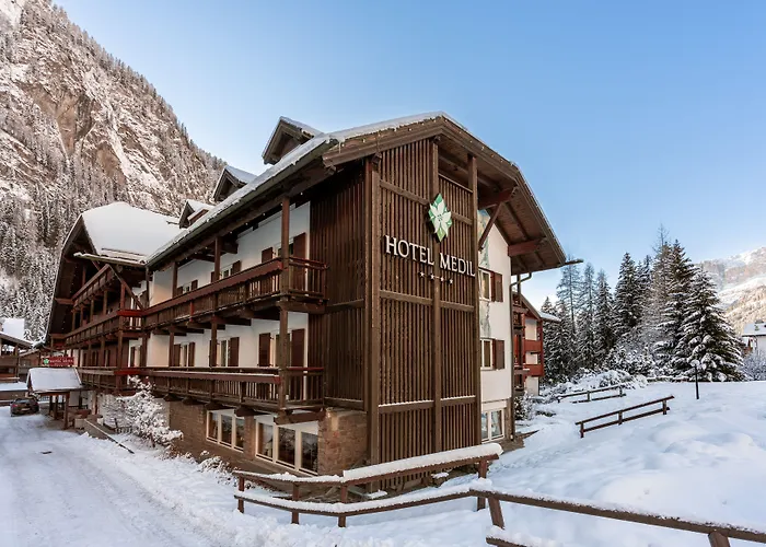 Hotel Medil Campitello di Fassa