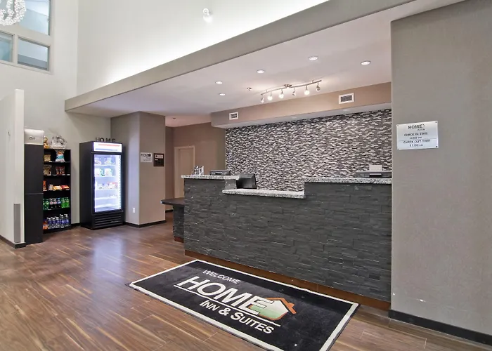 Regina Hotels With Pool