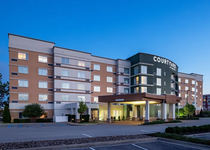 Courtyard By Marriott Charleston Downtown/Civic Center Hotel