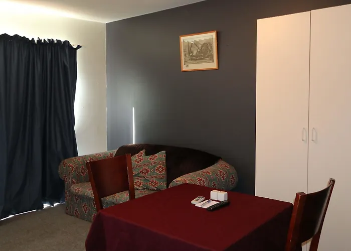 Manjimup Hotels