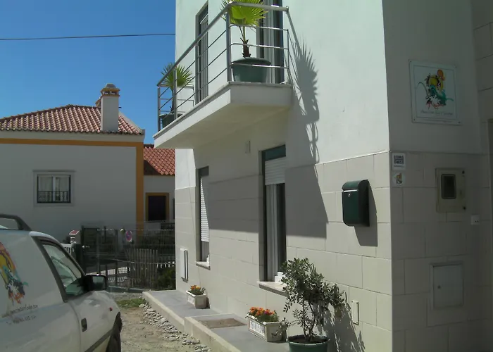 Peniche Surf Lodge 1