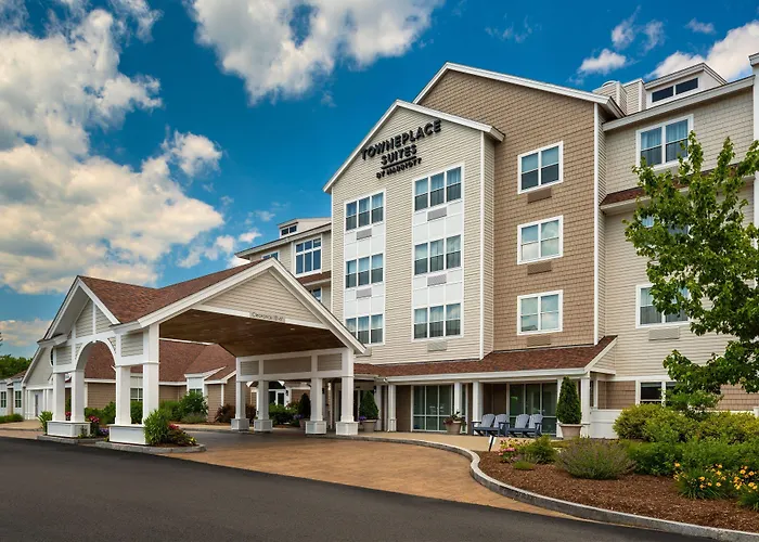 Wareham Hotels