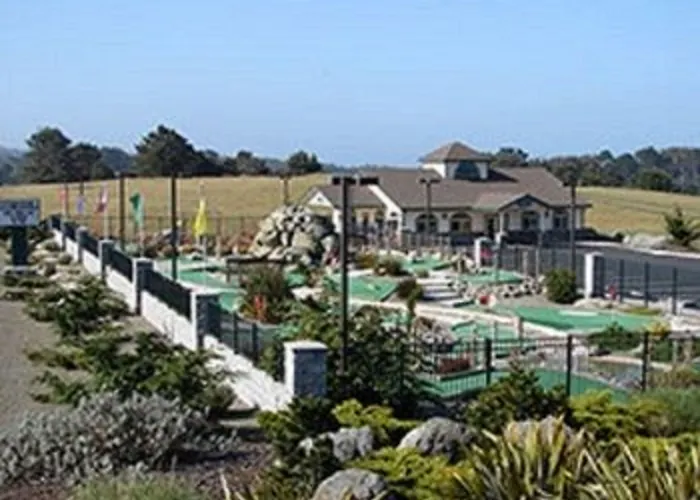 Emerald Dolphin Inn & Mini Golf Fort Bragg