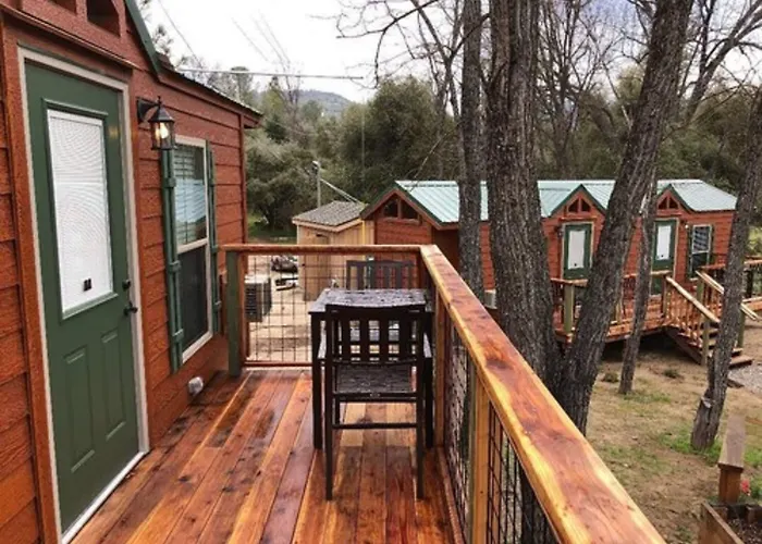 Queen'S Inn By The River Oakhurst