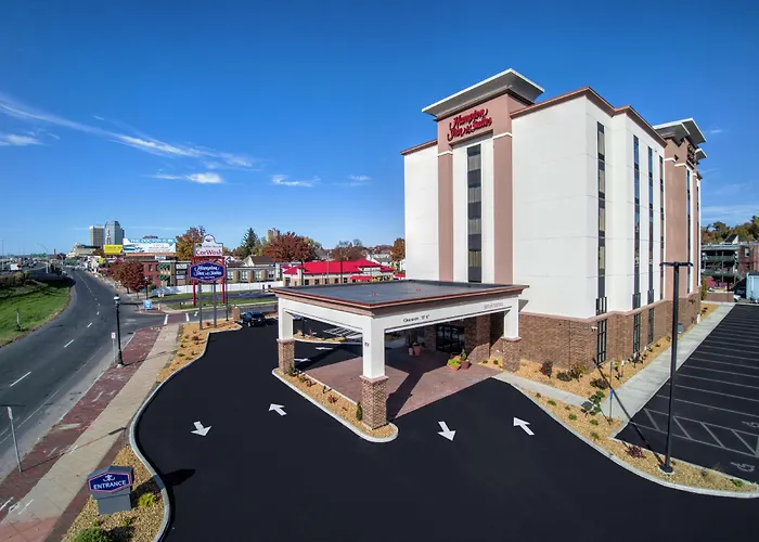Springfield Hotels With Pool