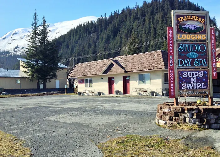 Trailhead Lodging Seward