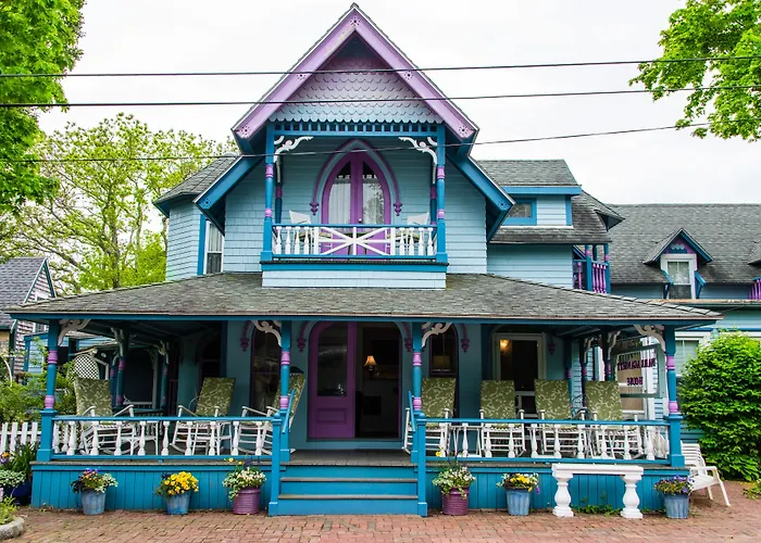 Narragansett House