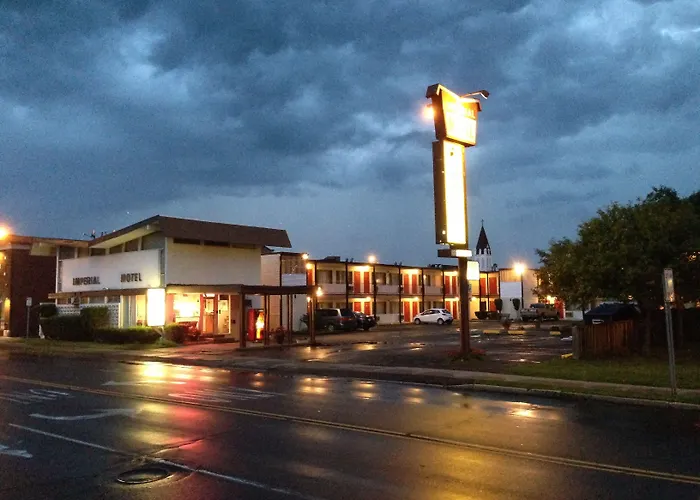 Imperial Motel Cortland
