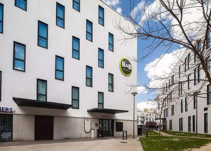 B&B HOTEL Lille Tourcoing Centre