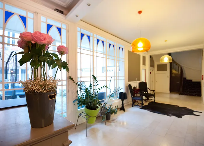 Hotel Le Prieuré et La Résidence Amiens