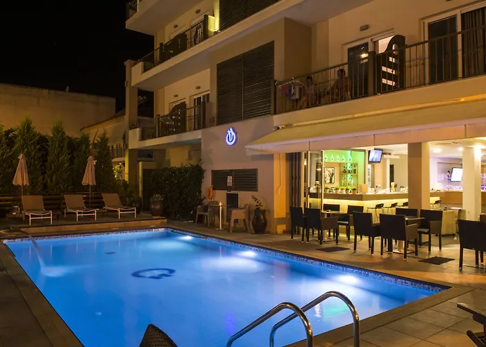 Hotels in Leptokaryá