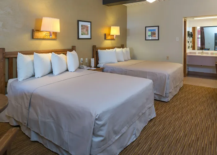 Chinle Hotels