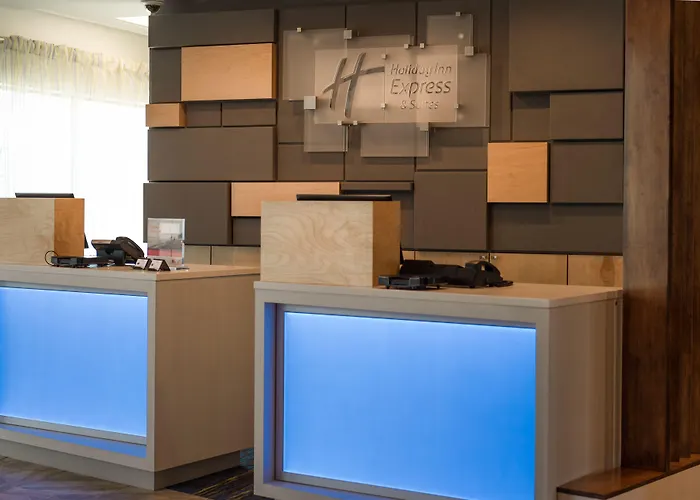 Holiday Inn Express & Suites Rock Falls By Ihg