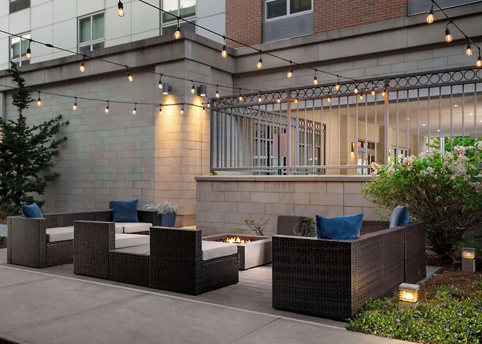 Hampton Inn & Suites-Worcester, Ma