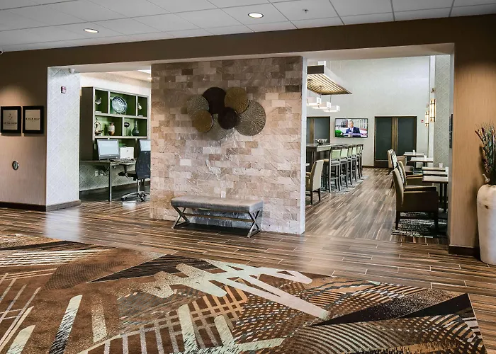 Hampton Inn & Suites-Hudson Wisconsin