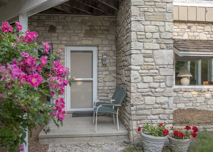 Coachlite Inn Sister Bay