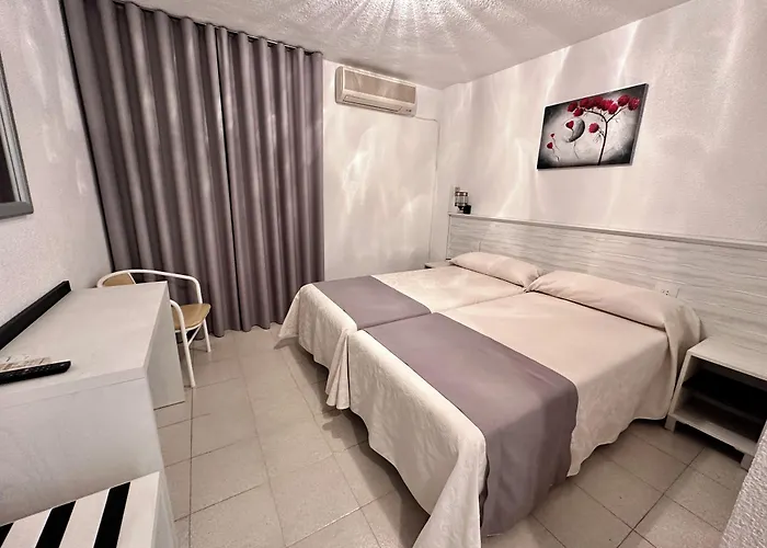 Aguilas Hotels