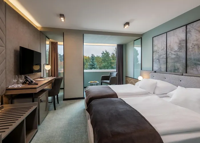 Balatonalmadi Hotels