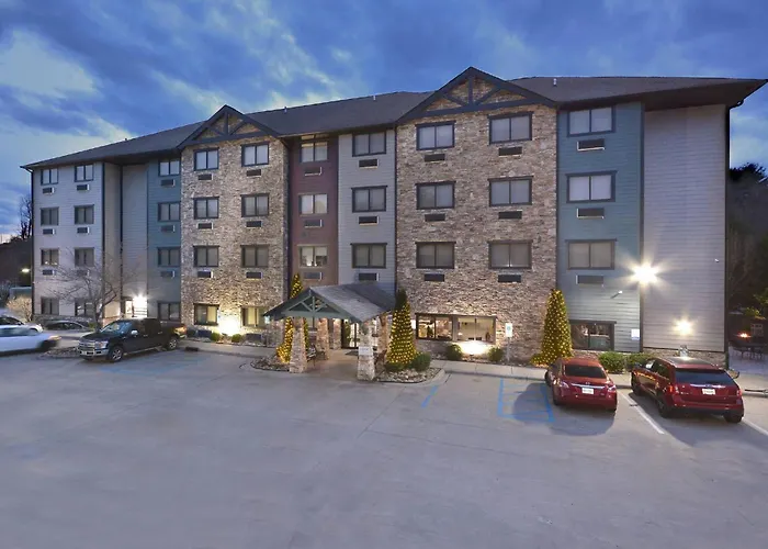Brookstone Lodge Near Biltmore Village, An Ascend Collection Hotel